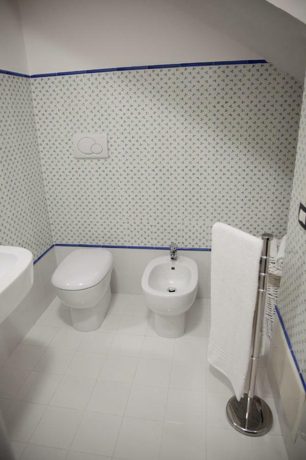Le Colonne Bed & Breakfast Касино Екстериор снимка