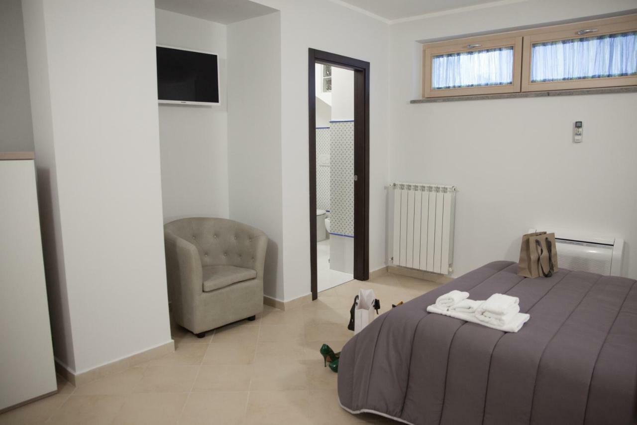 Le Colonne Bed & Breakfast Касино Екстериор снимка